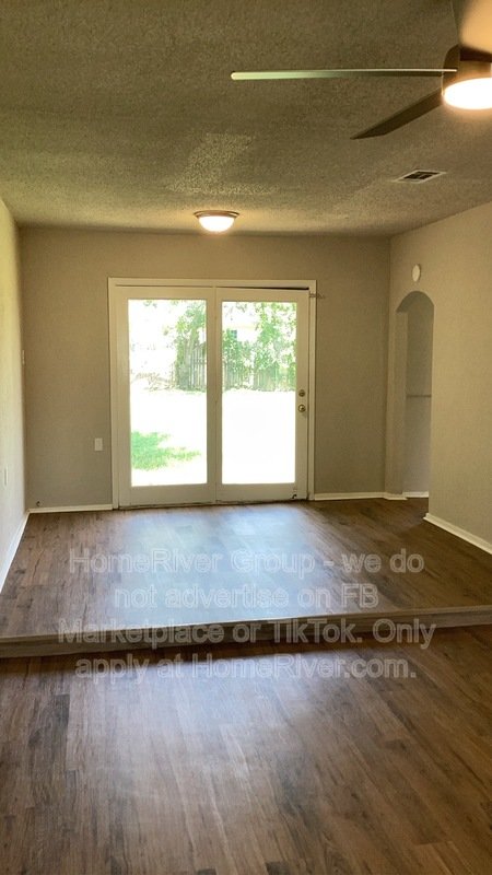 Open floorplan - Great Location - Private backyard property image