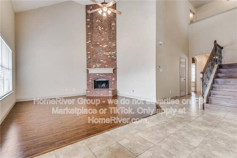 Fireplace - 6 beds/4 baths - Fireplace property image