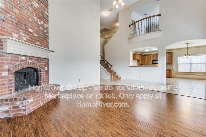 Fireplace - 6 beds/4 baths - Fireplace property image
