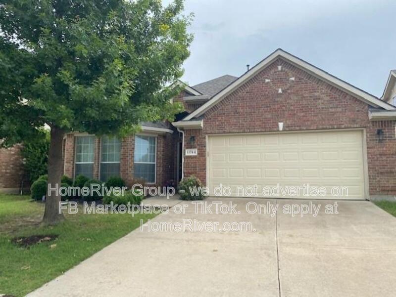 Dedicated Office | SS Appliances | Vaulted Ceilings | Fireplace property image