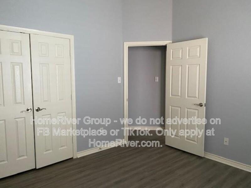Dedicated Office | SS Appliances | Vaulted Ceilings | Fireplace property image