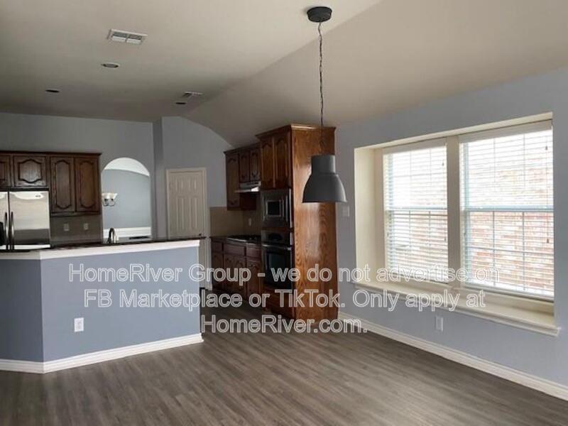 Dedicated Office | SS Appliances | Vaulted Ceilings | Fireplace property image