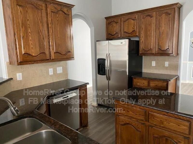 Dedicated Office | SS Appliances | Vaulted Ceilings | Fireplace property image