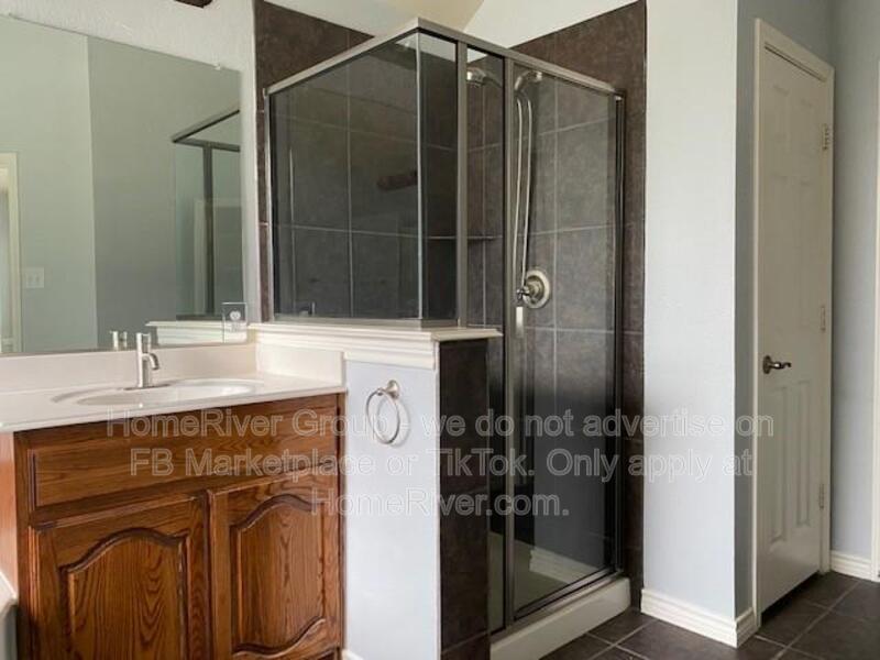 Dedicated Office | SS Appliances | Vaulted Ceilings | Fireplace property image