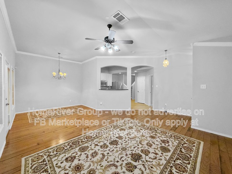 Modern Living Meets Convenience: Charming 3-Bed Townhome in Allen! property image