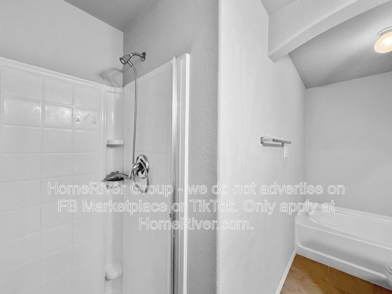 Modern Living Meets Convenience: Charming 3-Bed Townhome in Allen! property image