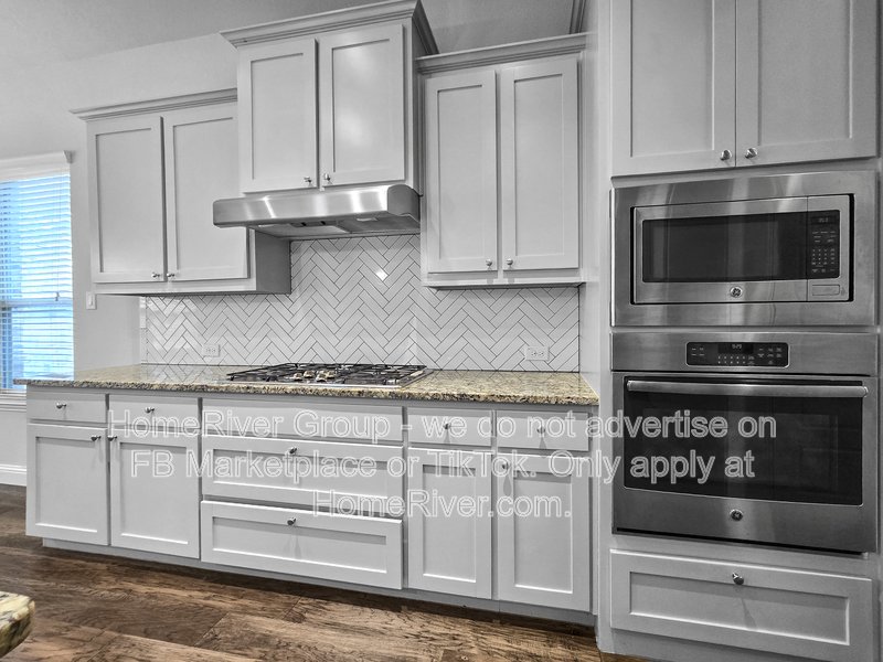 SS Appliances | Covered Patio | Garage Parking | Carroll ISD property image
