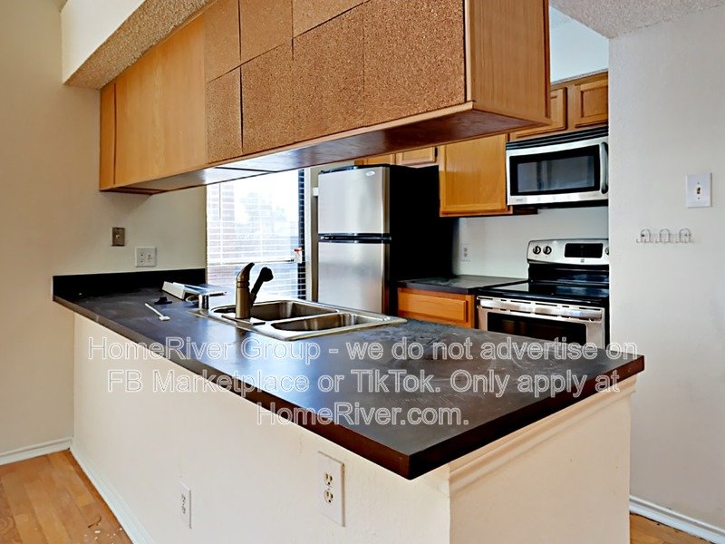 Gorgeous 2nd floor condo near Northpark Mall. property image