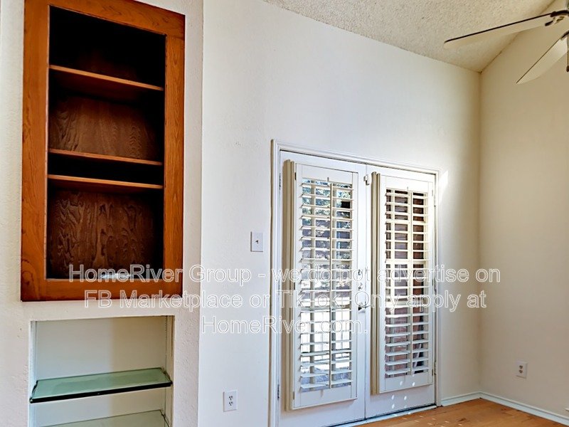Gorgeous 2nd floor condo near Northpark Mall. property image