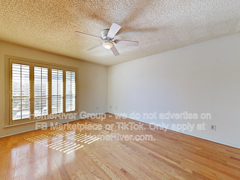 Gorgeous 2nd floor condo near Northpark Mall. property image