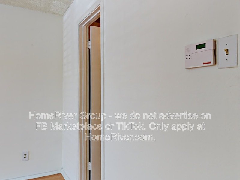 Gorgeous 2nd floor condo near Northpark Mall. property image