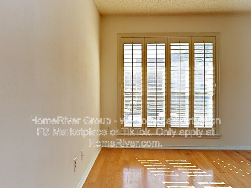 Gorgeous 2nd floor condo near Northpark Mall. property image