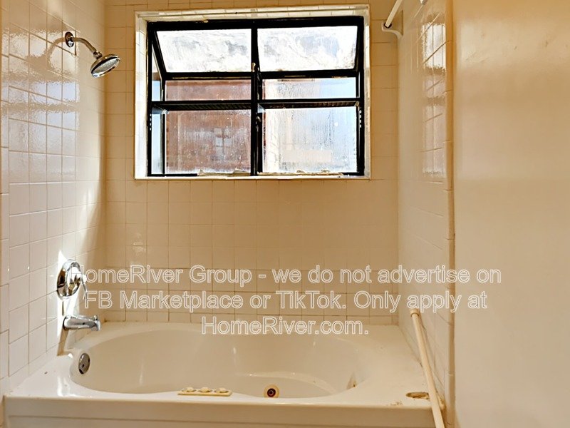 Gorgeous 2nd floor condo near Northpark Mall. property image