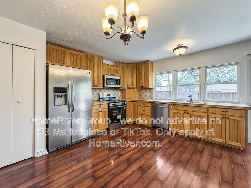 SS APPLIANCES, HARD FLOORS, NEW HVAC, GARLAND ISD property image
