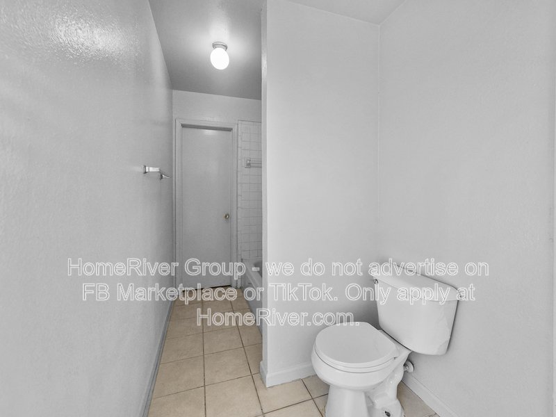 Darling 3/2 duplex!! property image