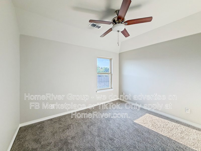 SS Appliances | Fenced Yard | Garage Parking | Denton ISD property image