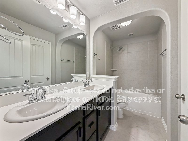SS Appliances | Fenced Yard | Garage Parking | Denton ISD property image