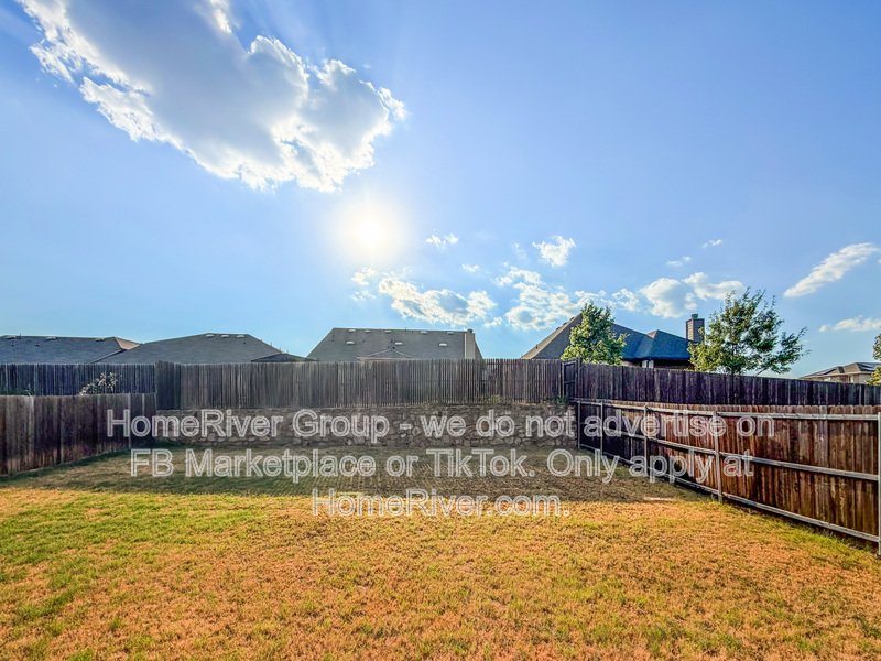 SS Appliances | Fenced Yard | Garage Parking | Denton ISD property image