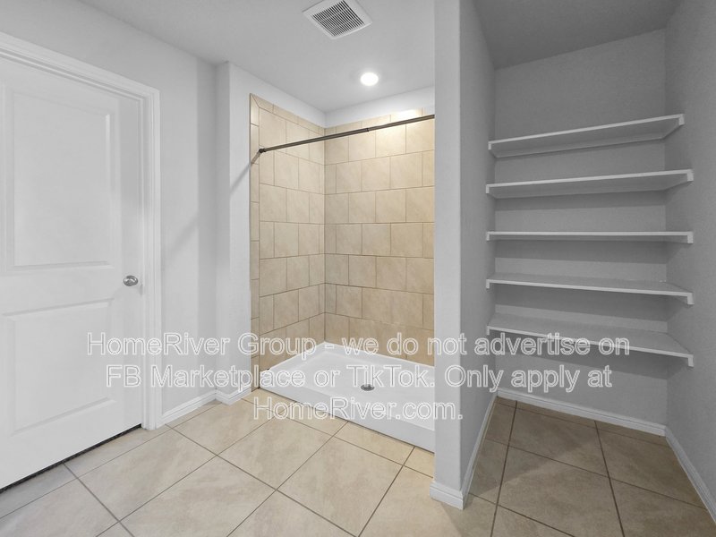Ideal Blend of Comfort, Style, and Location!! property image