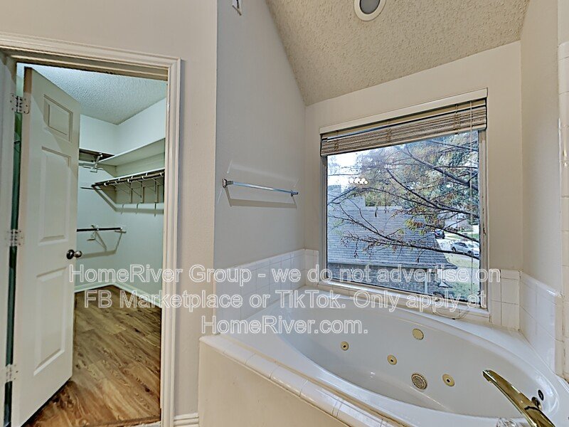 Privacy Fence | Covered Patio | Garage Parking | Dallas ISD property image