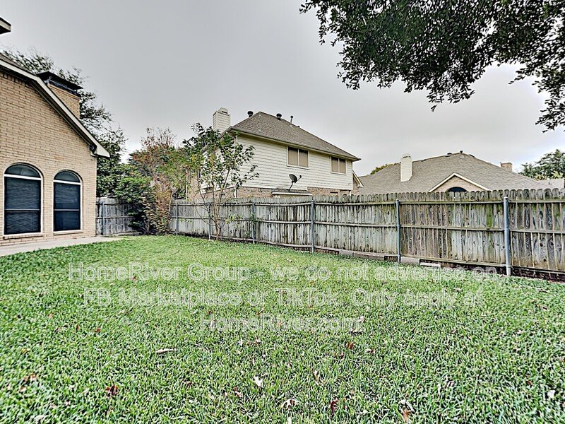 Privacy Fence | Covered Patio | Garage Parking | Dallas ISD property image