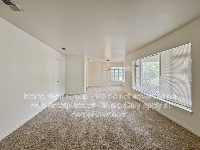 Spacious Yard | Covered Porch | New Paint | Dallas ISD property image