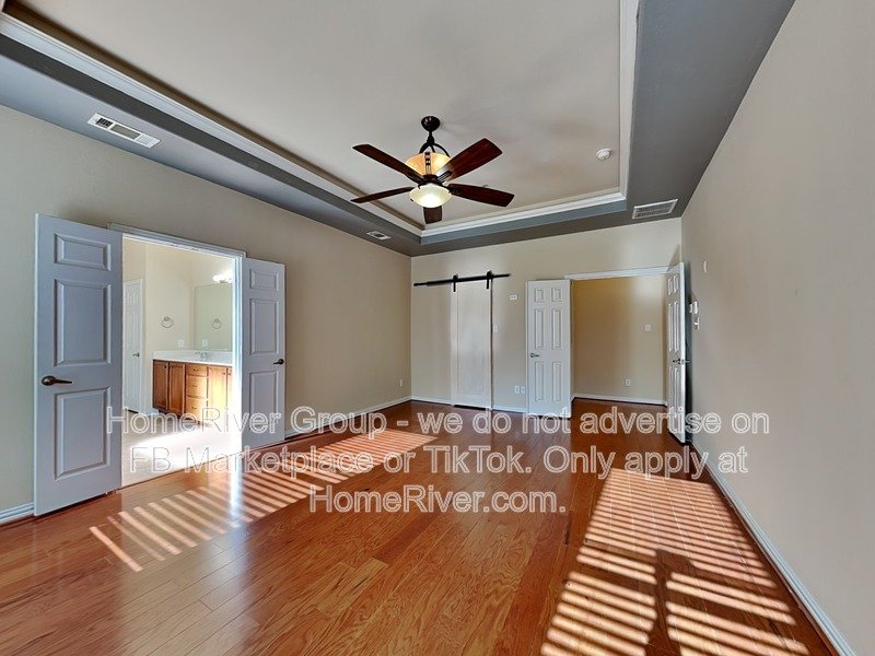 charming 4-bedroom, 2.5-bathroom home in Grand Prairie property image