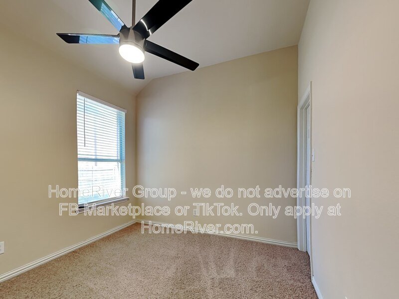 charming 4-bedroom, 2.5-bathroom home in Grand Prairie property image