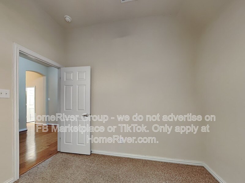 charming 4-bedroom, 2.5-bathroom home in Grand Prairie property image