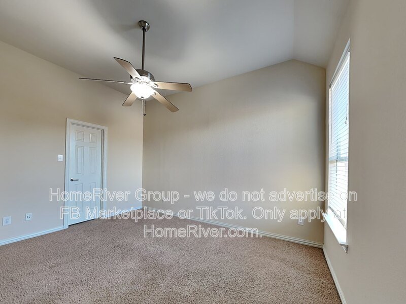 charming 4-bedroom, 2.5-bathroom home in Grand Prairie property image