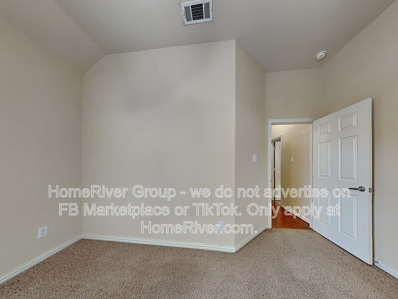 charming 4-bedroom, 2.5-bathroom home in Grand Prairie property image