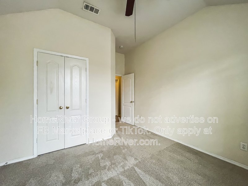 Spacious Livingroom with gas fireplace, large fenced backyard! property image