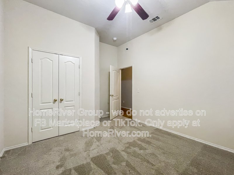 Spacious Livingroom with gas fireplace, large fenced backyard! property image