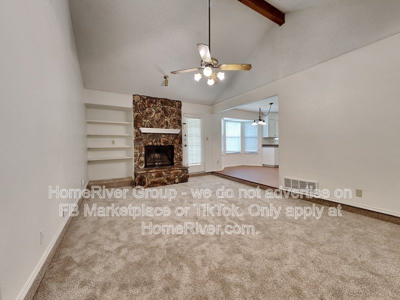 Cozy 3/2/2 home in Stonebrook Estates. property image