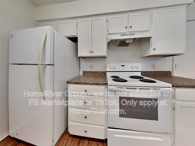 Cozy 3/2/2 home in Stonebrook Estates. property image