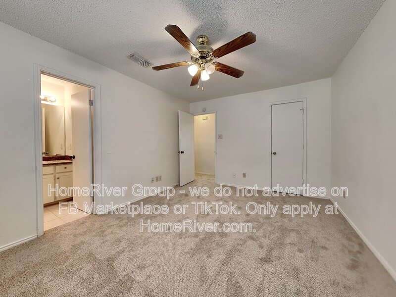 Cozy 3/2/2 home in Stonebrook Estates. property image