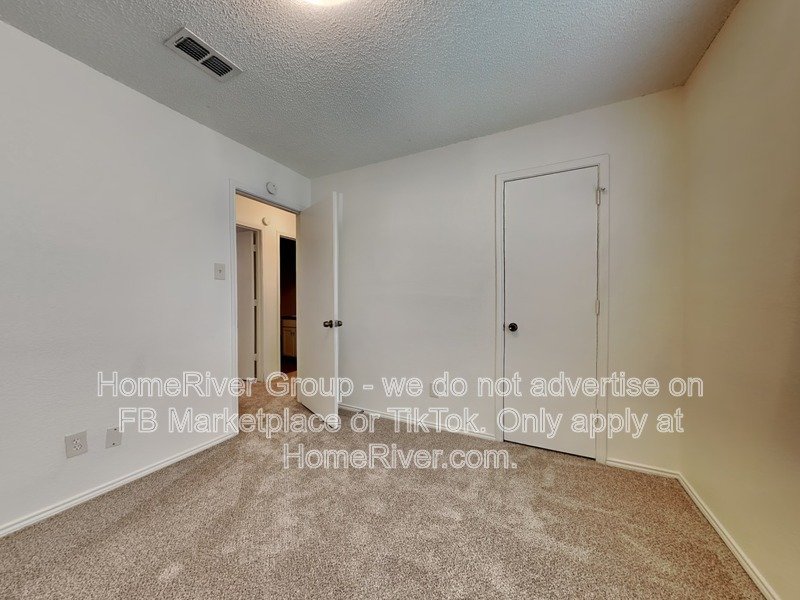 Cozy 3/2/2 home in Stonebrook Estates. property image