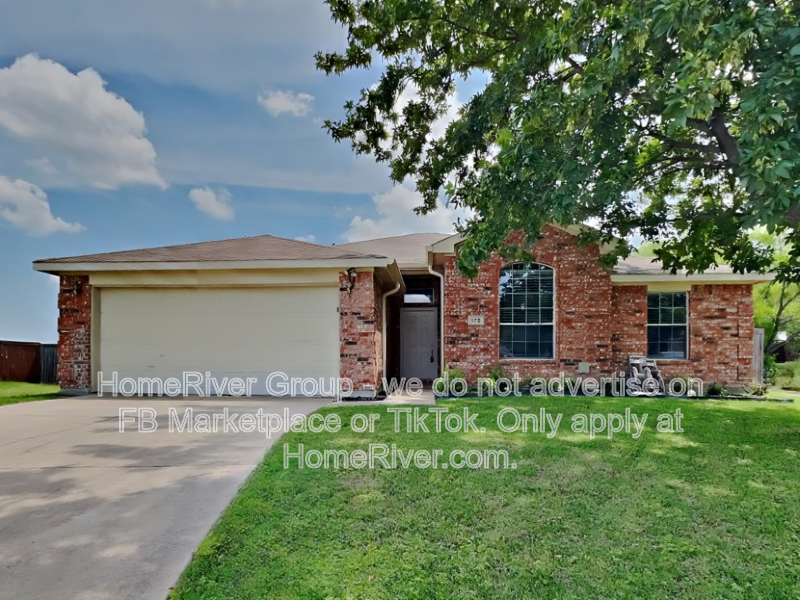 Celina ISD - Oversized backyard - Large Primary Closet property image
