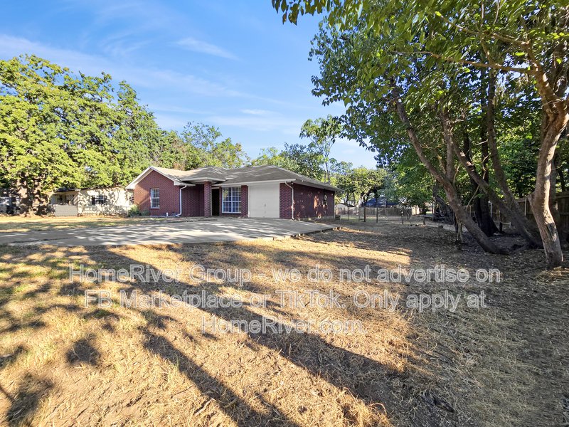 Freshly Remodeled with Huge Backyard!! property image