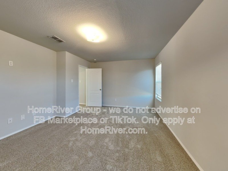 6256 Topsail Dr property image