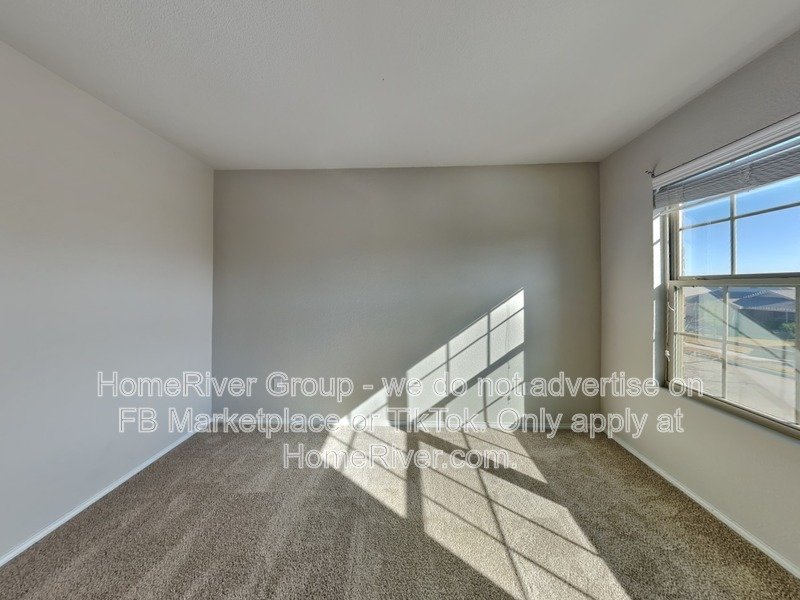 6256 Topsail Dr property image