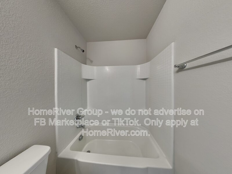6256 Topsail Dr property image