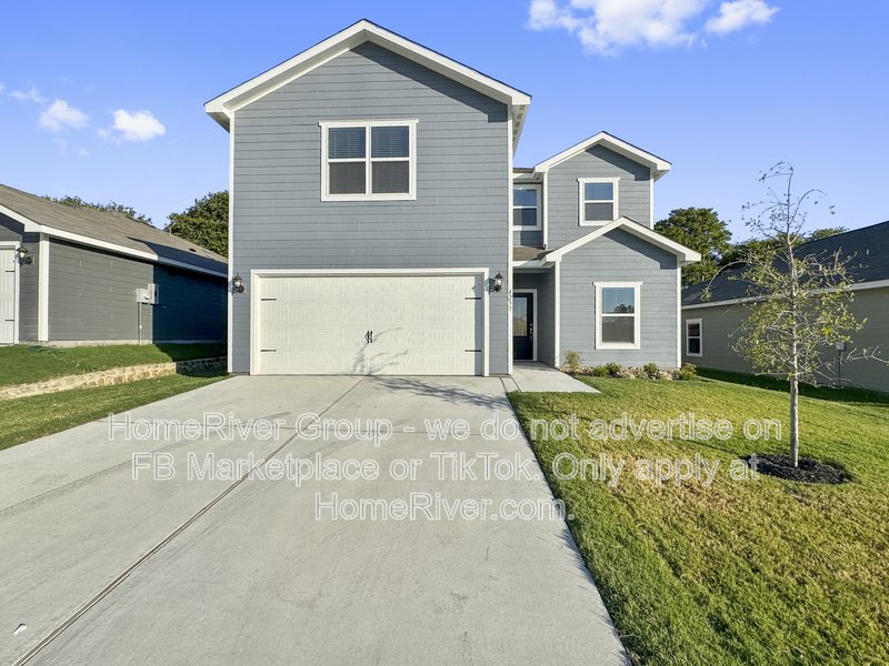 Available Now | Pets Welcome | Fridge Included | property image