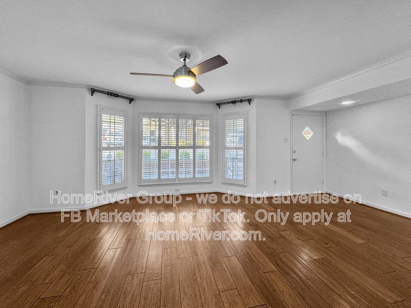 Low-Maintenance Dallas Condo ? Prime Location &amp;amp; Utilities Included! property image