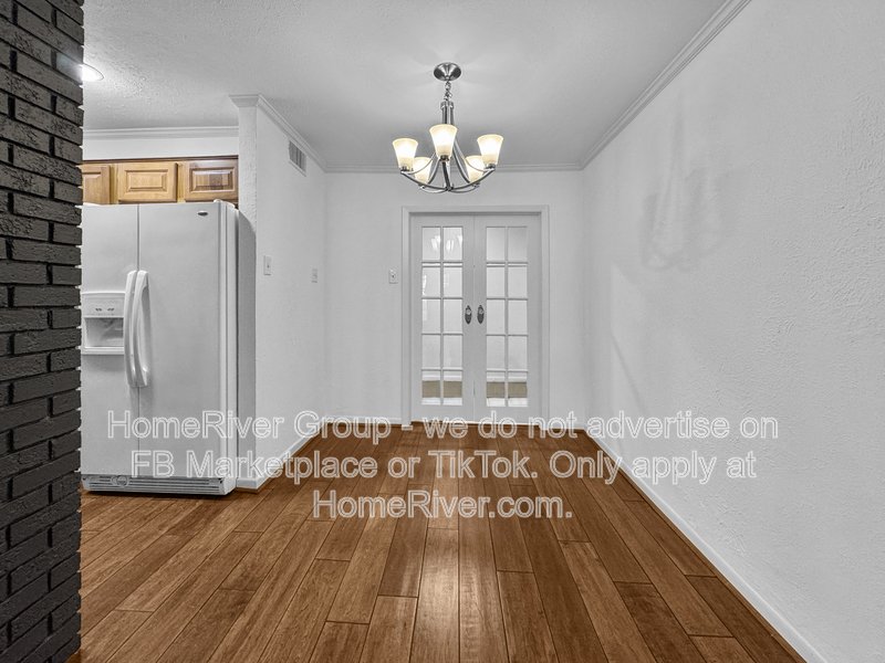 Low-Maintenance Dallas Condo ? Prime Location &amp;amp; Utilities Included! property image
