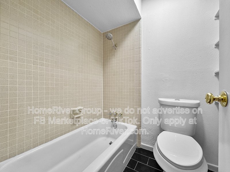 Low-Maintenance Dallas Condo ? Prime Location &amp;amp; Utilities Included! property image