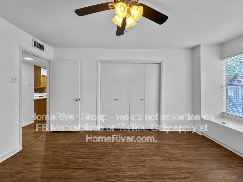 Low-Maintenance Dallas Condo ? Prime Location &amp;amp; Utilities Included! property image