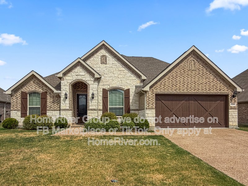 Modern Prosper Living with Chef's Kitchen & Huge Game Room property image