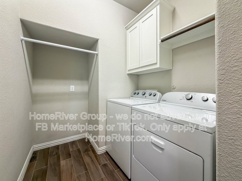 Modern Prosper Living with Chef's Kitchen & Huge Game Room property image