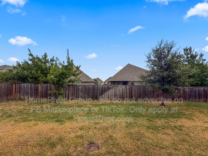 Modern Prosper Living with Chef's Kitchen & Huge Game Room property image
